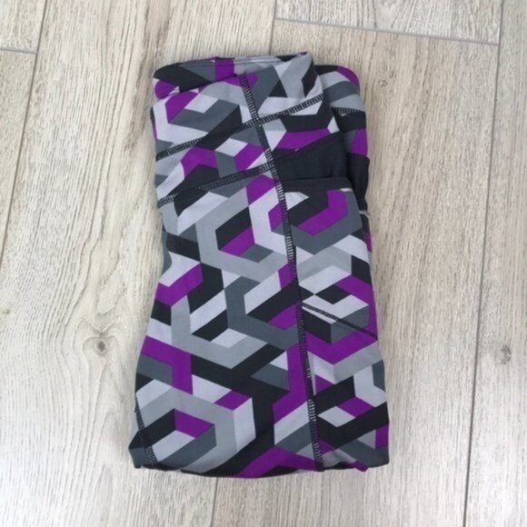 Athleta Crop Multicolor Pants Size XS - Picture 4 of 9